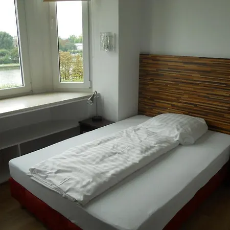 Duval Apartment *
